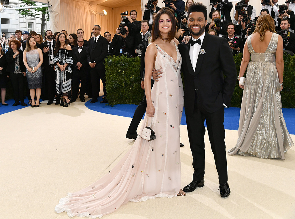 セレーナ ゴメス 元彼ザ ウィークエンドについて歌った新曲をリリース Celebgossipusaのブログ セレーナ ゴメス 元彼ザ ウィークエンドについて歌った新曲をリリース Celebgossipusaのブログ